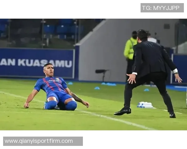 三镇新任主帅莫拉强调球员表现优劣不分年龄重视实力与潜力